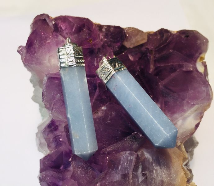angelitt englestein anhydrite angelite slipt sten krystall mineral egenskap betydning healing chakra kjøp nær deg Norge mystica