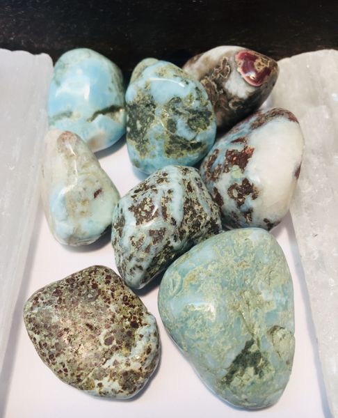 larimar pektolitt edelstein artikkel egenskap betydning mineral steiner healing chakra alternativ nettbutikk kjøp norsk nær deg rimelig